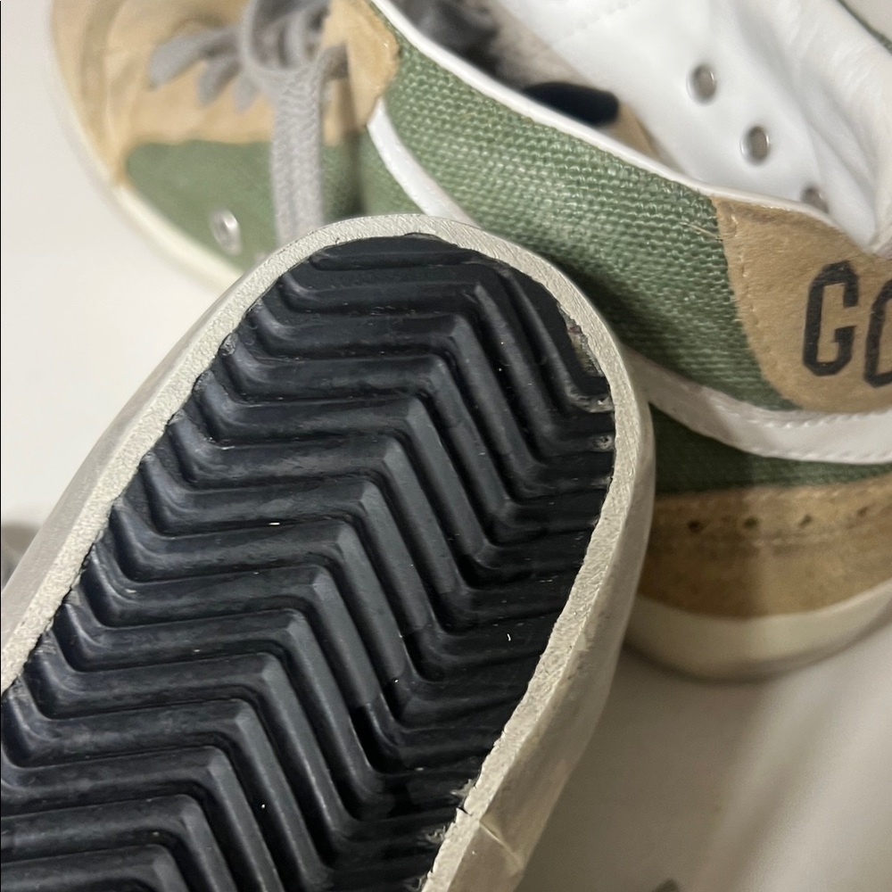 Golden Goose Mid Star Sneakers in White and Green - Picture 10 of 10